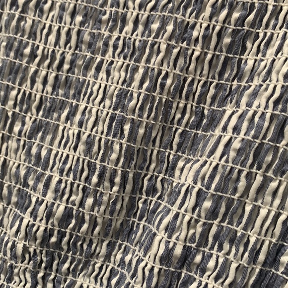 Hollister, size XS womens, strapless dress, great for tween/ teens - Picture 3 of 3